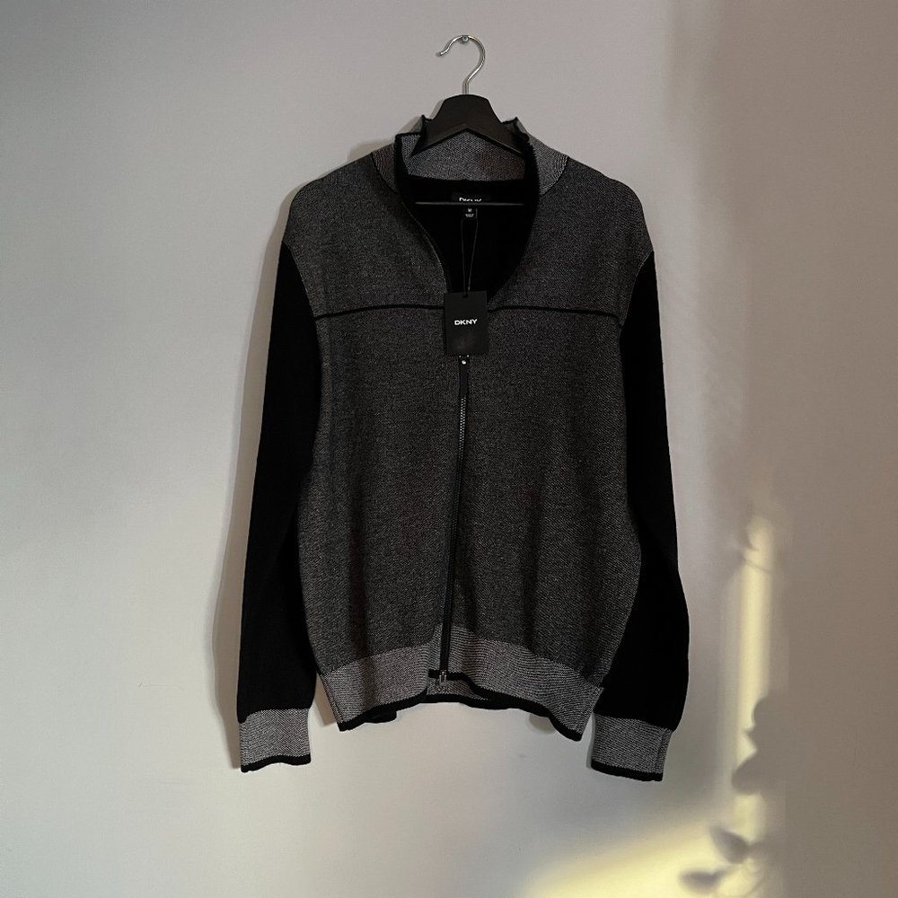 NWT DKNY Knit Zip Up Sweater in Medium